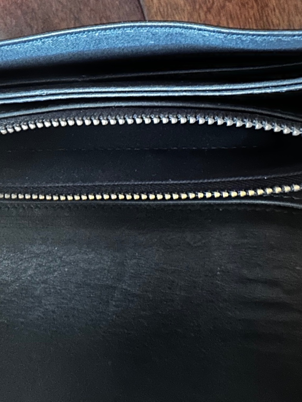 Sézane Black Leather Long Wallet – Double Snap Closure - Picture 3 of 3